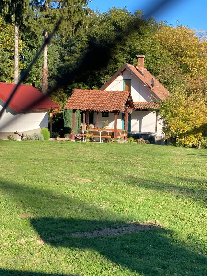 Holiday Home Tunnel Ravne Visoko Exterior foto