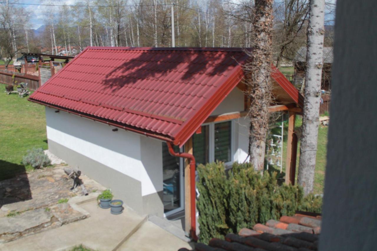 Holiday Home Tunnel Ravne Visoko Exterior foto