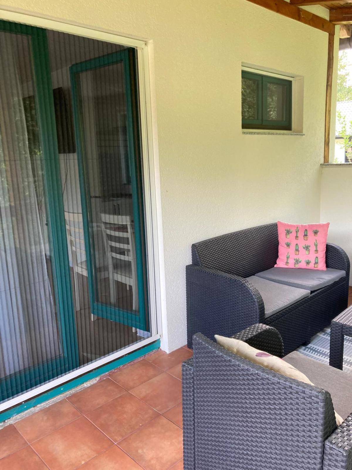 Holiday Home Tunnel Ravne Visoko Exterior foto